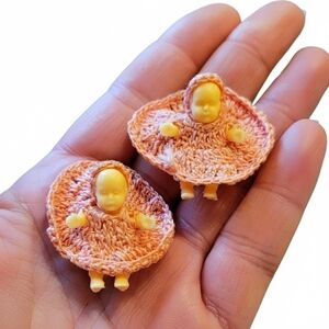 Vtg tiny rubber babies In Pink Crochet Dresses creepy haunted doll bundle